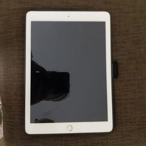 Ipad 9.7 in